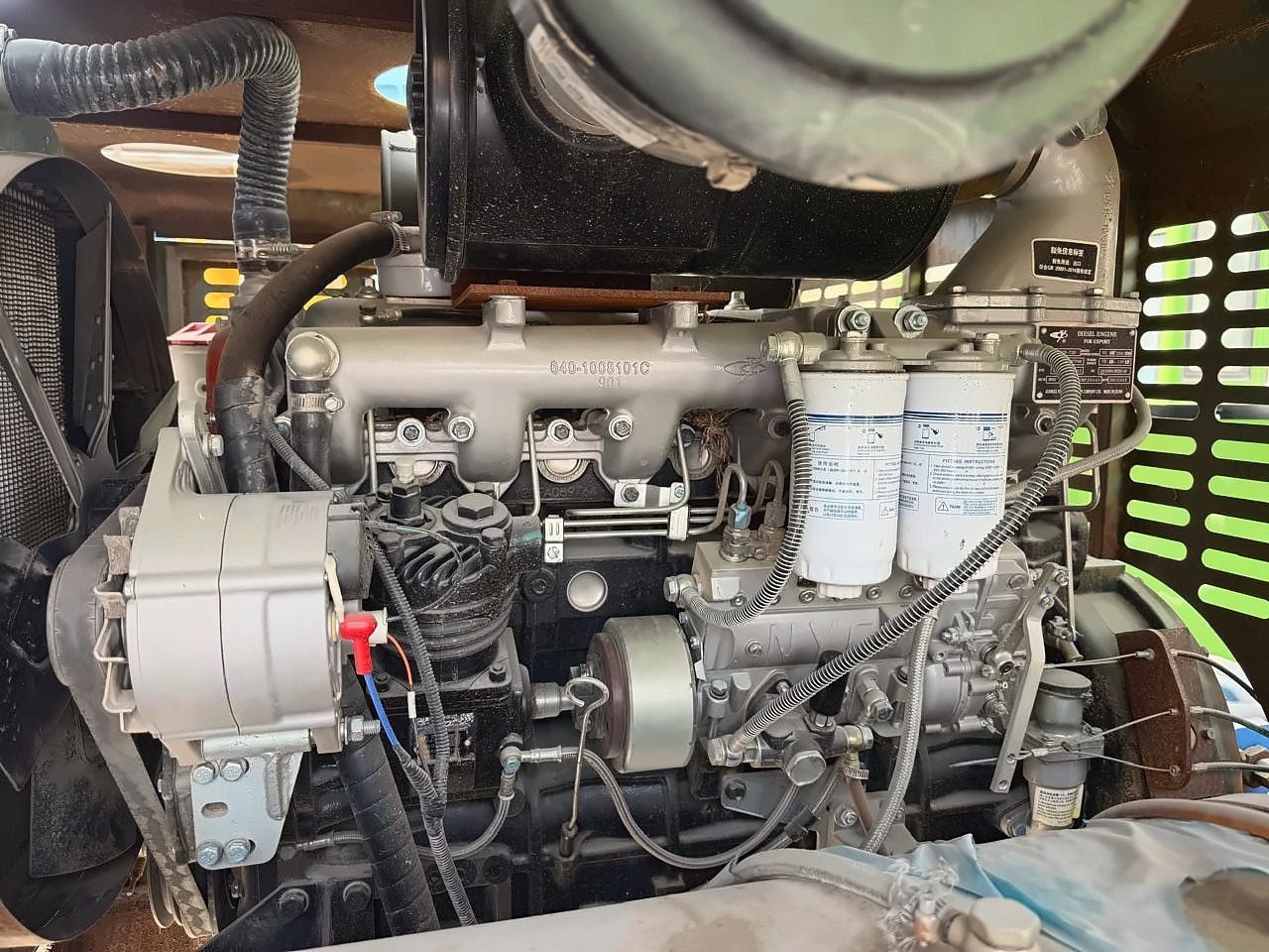 Diesel engine of a crawler-mounted drilling rig