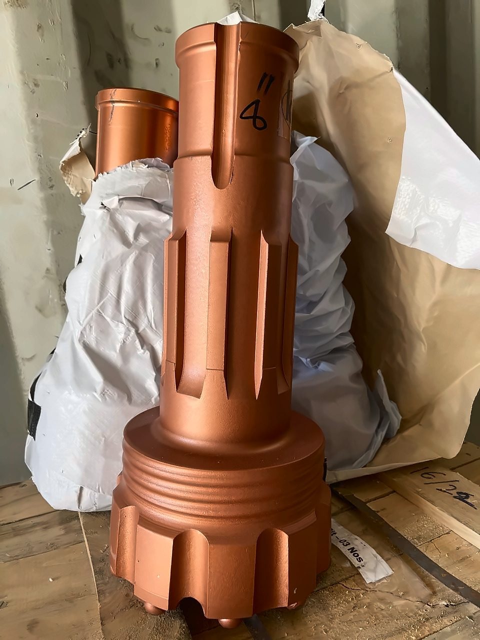 Down-the-hole (DTH) drill bit